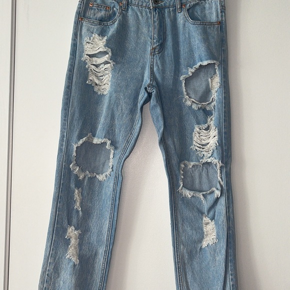 Signature 8 Distressed Jeans - Light Wash - Picture 2 of 5